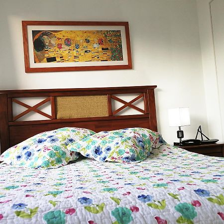 Plaza Paris Amistar Apartment ซานติอาโก ภายนอก รูปภาพ